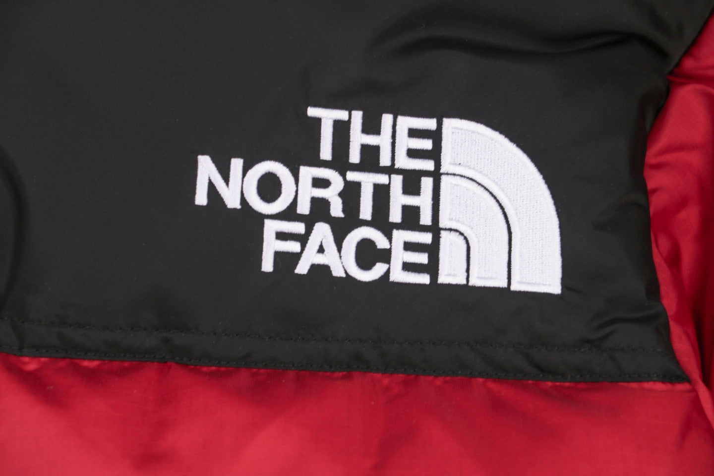 Chaqueta TNF Retro Nuptse 1996