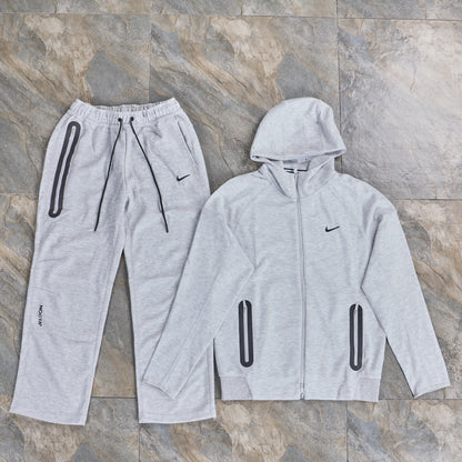 Conjunto Nike x Nocta - Colores