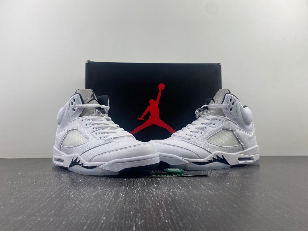 Air Jordan Retro 5