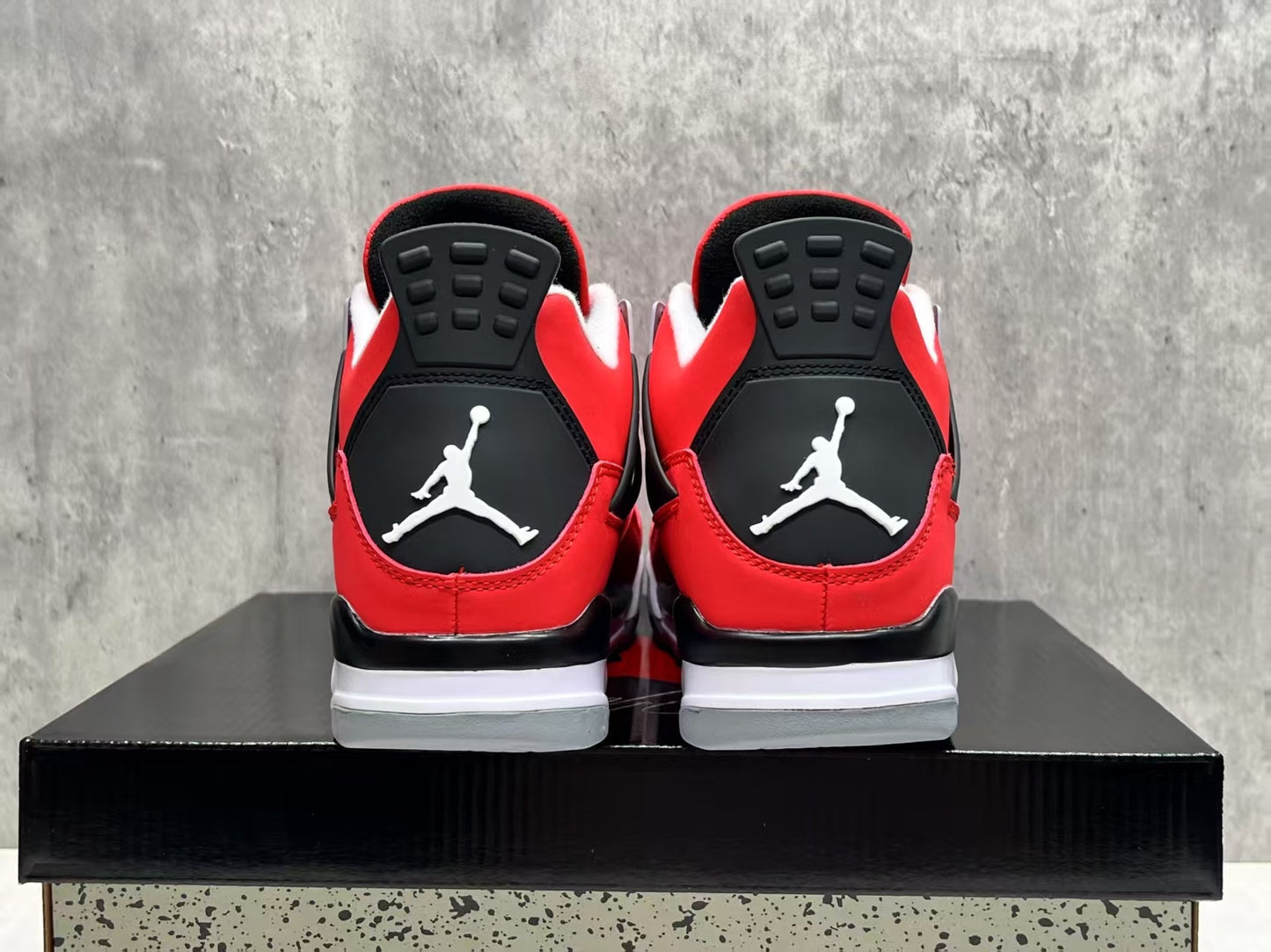 Jordan Retro 4 "Bred"