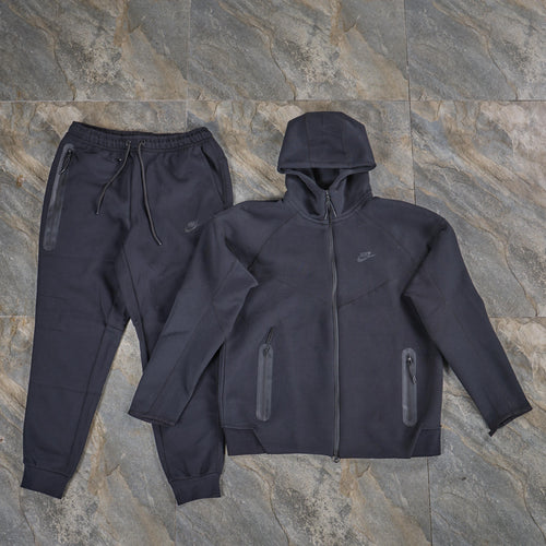 Conjunto Nike Tech - Colores