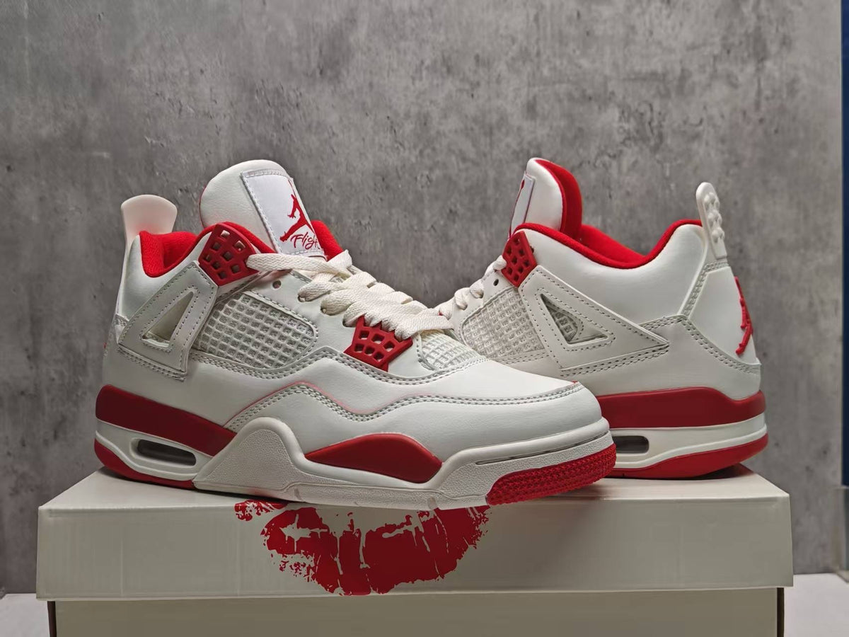 Jordan Retro 4 "Kiss"