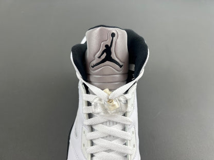 Air Jordan Retro 5