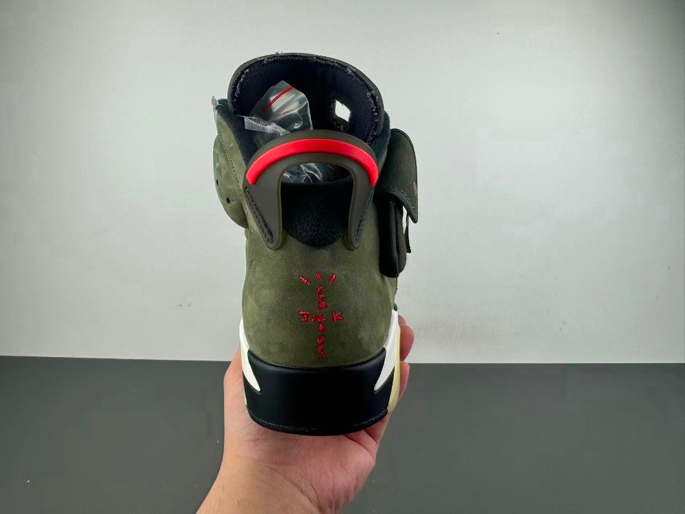 Air Jordan Retro 6 x Travis Scott