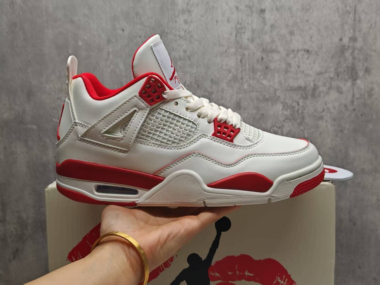 Jordan Retro 4 "Kiss"
