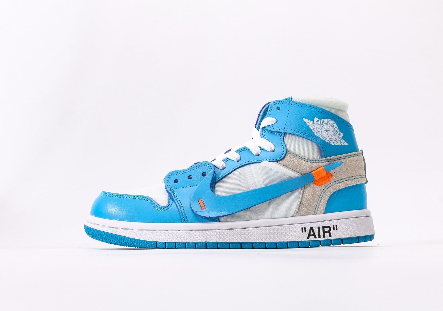 Air Jordan 1 Retro High x Off White