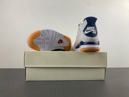 Nike SB x Jordan Retro 4 "Navy"