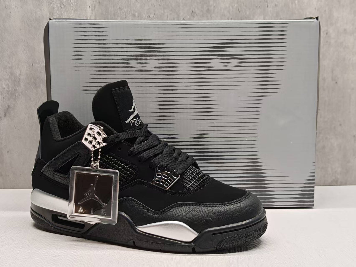 Nike Air Jordan Retro 4