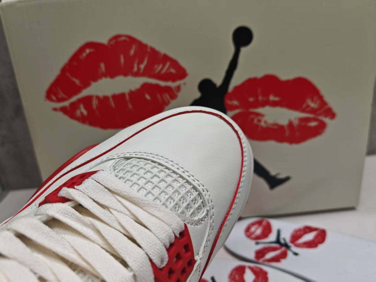 Jordan Retro 4 "Kiss"