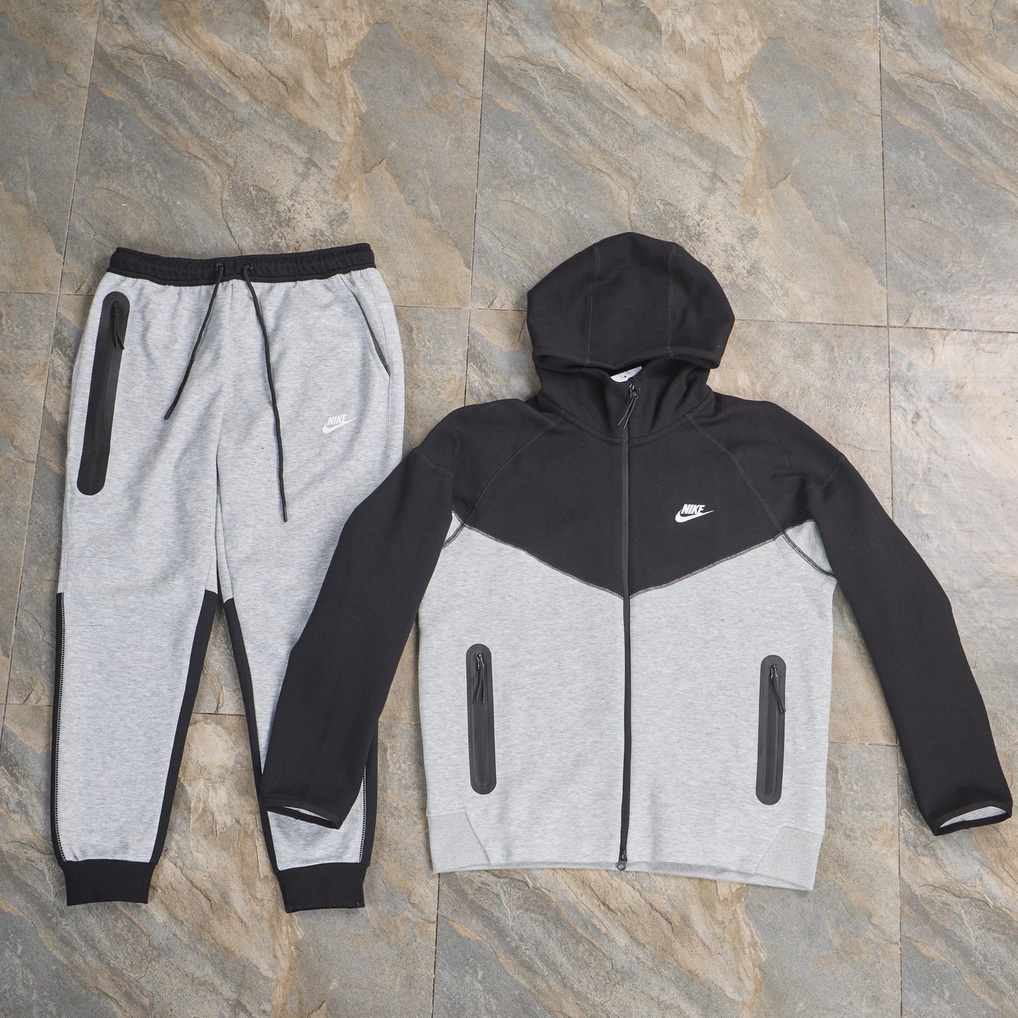 Conjunto Nike Tech - Colores