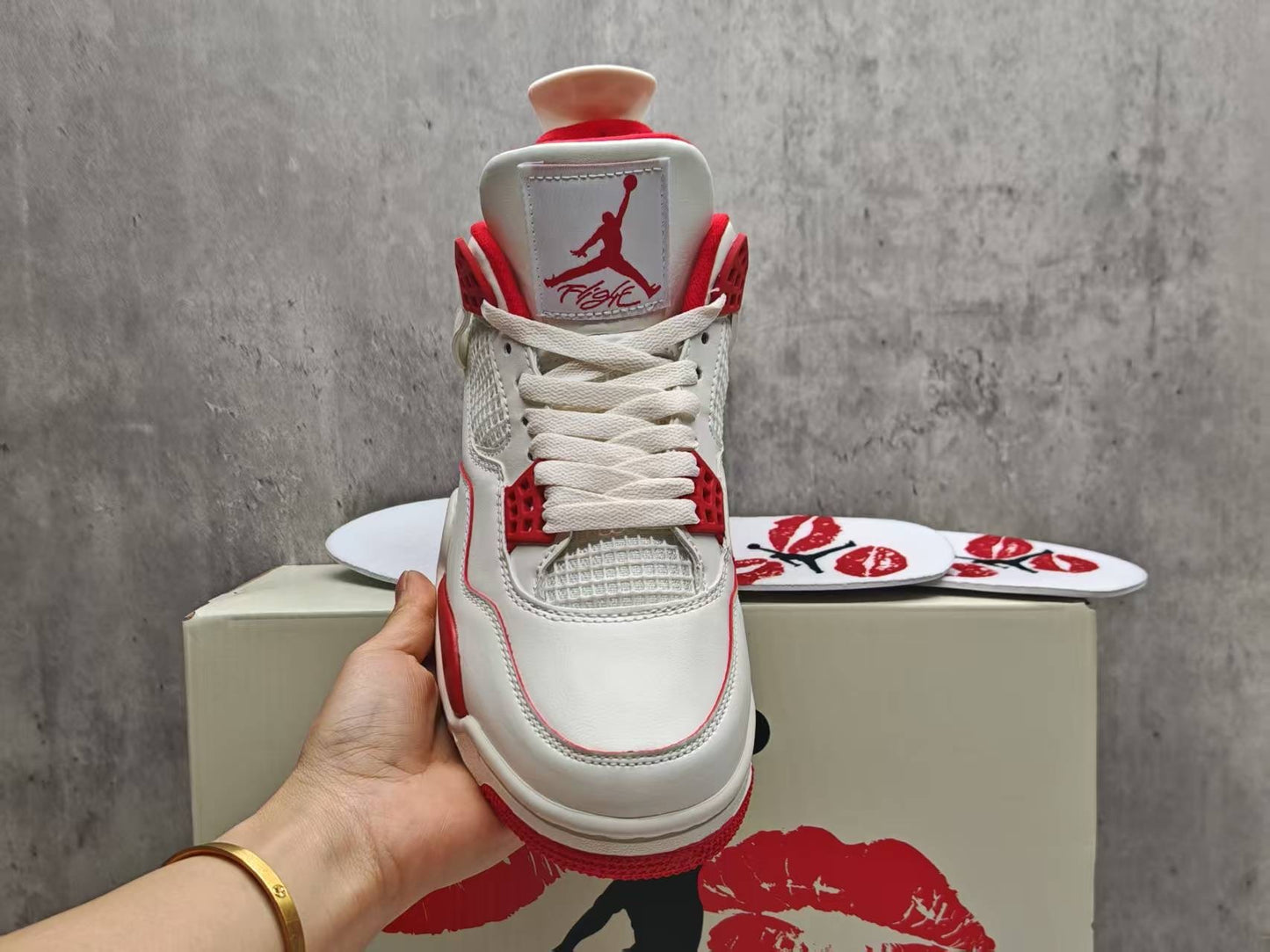 Jordan Retro 4 "Kiss"