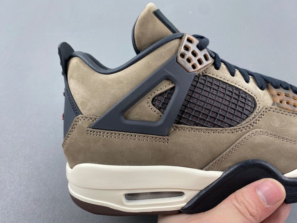 Travis Scott x Jordan Retro 4 Brown