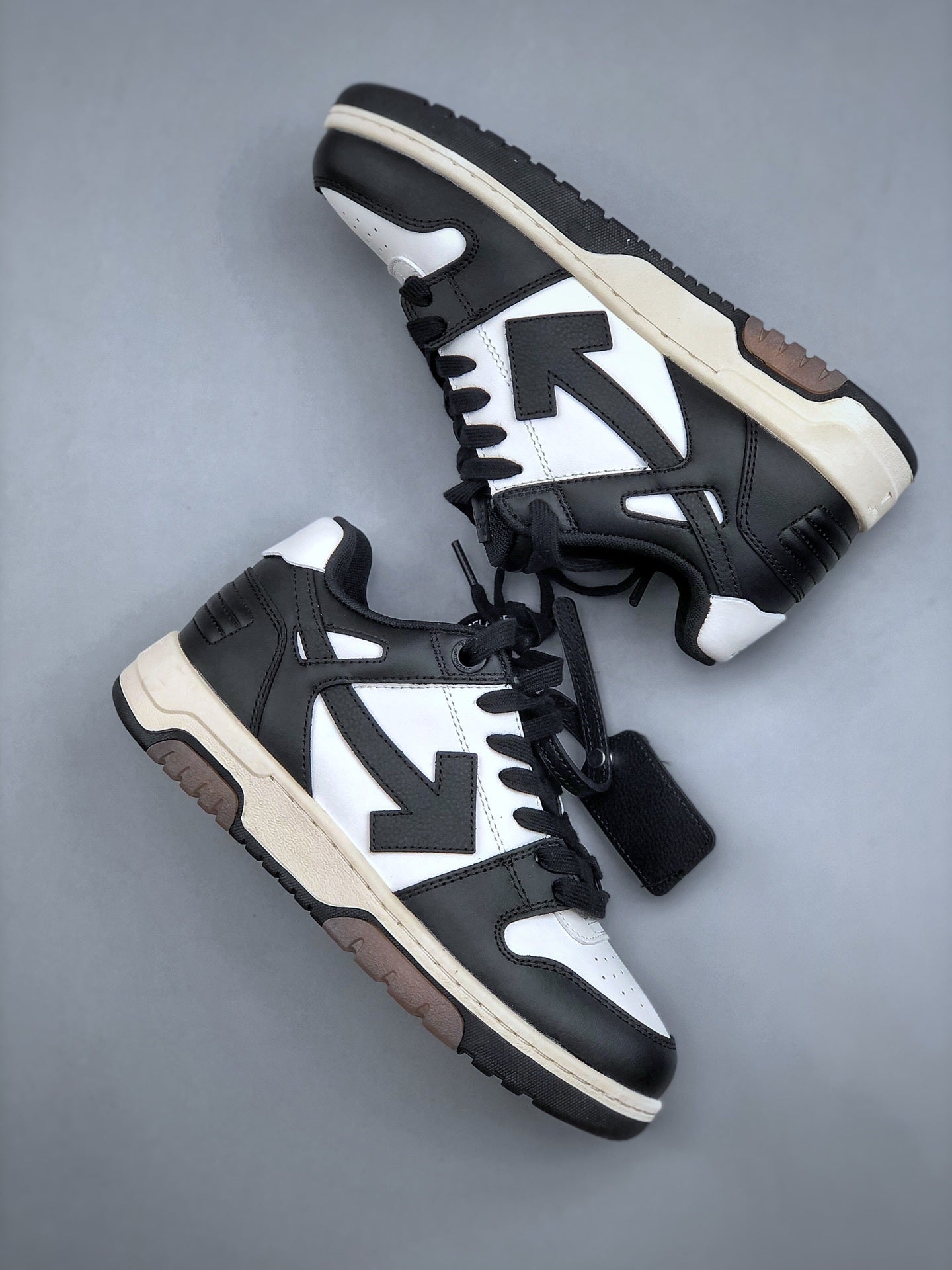 OFF-WHITE Out of Office