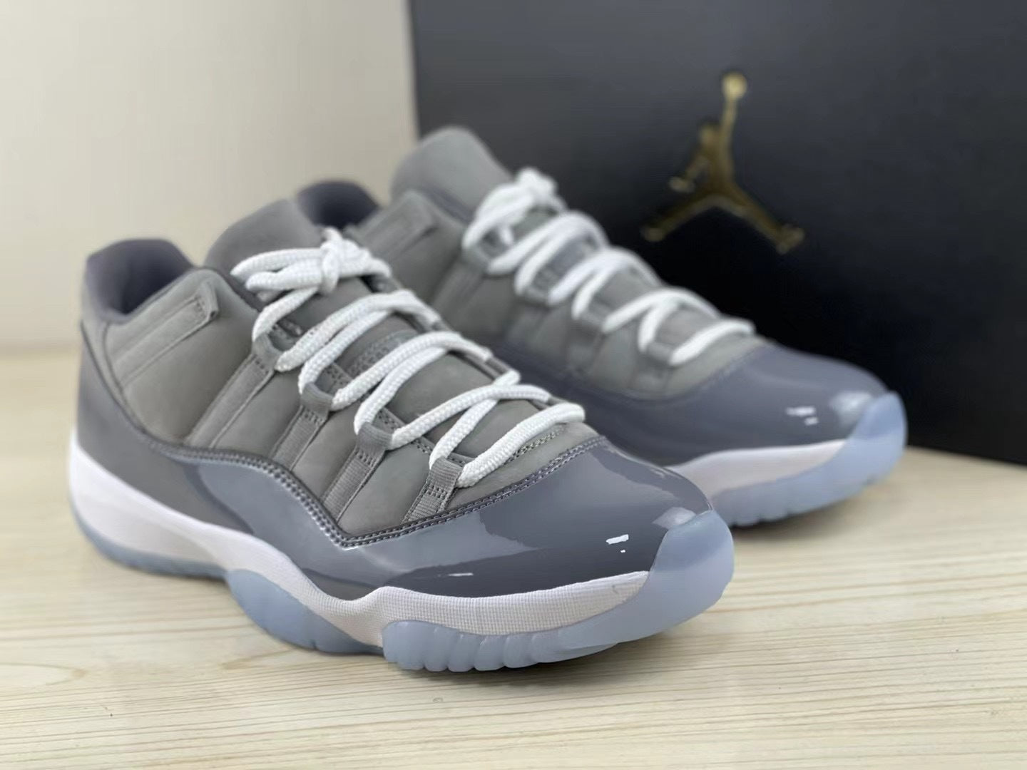 Air Jordan 11 Low