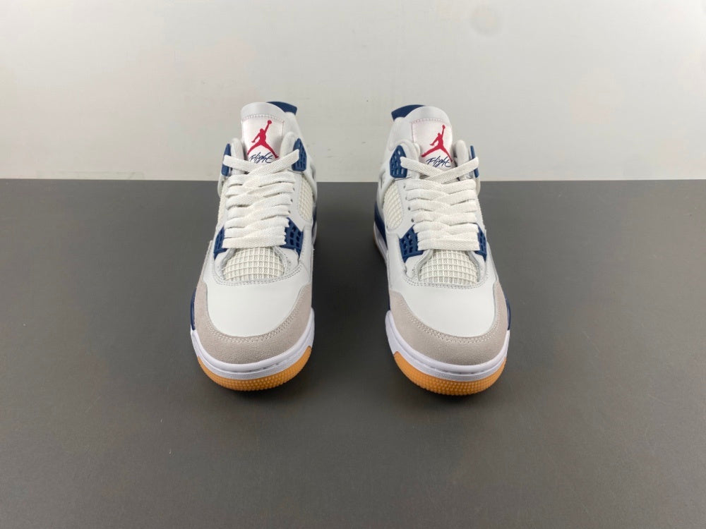 Nike SB x Jordan Retro 4 "Navy"