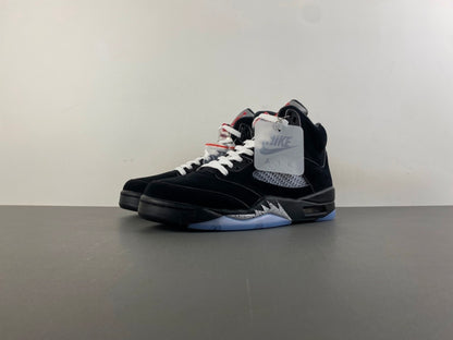 Air Jordan Retro 5 "Black Metallic"