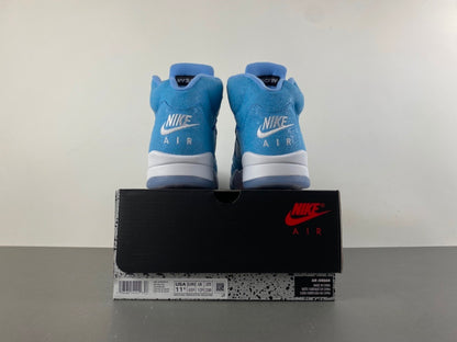 Air Jordan Retro 5 "North Carolina"