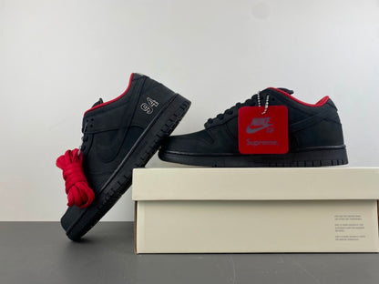 Nike Dunk Low SB x Supreme