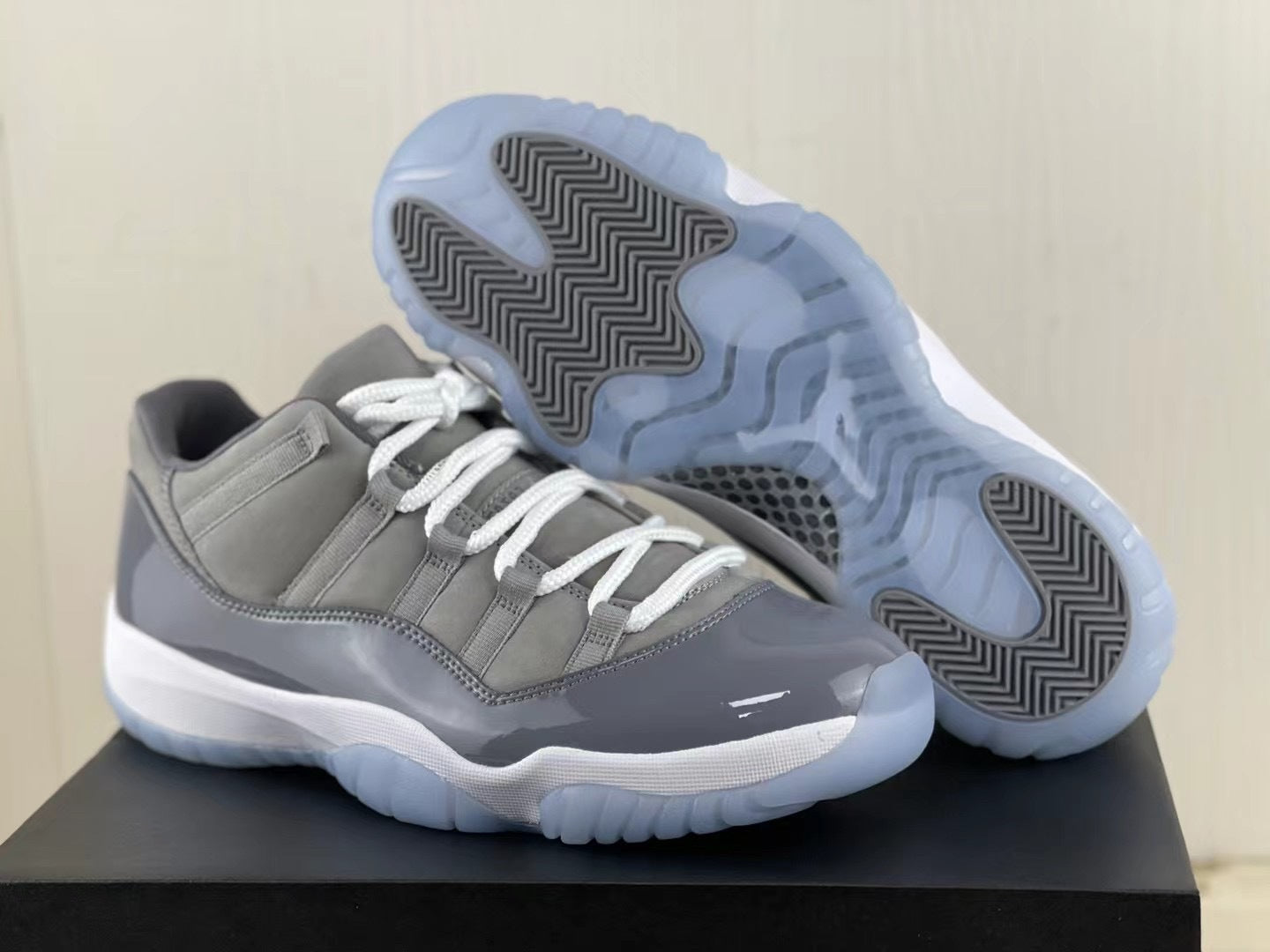 Air Jordan 11 Low