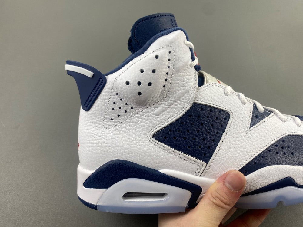 Air Jordan Retro 6 "Retro is true to 2000"