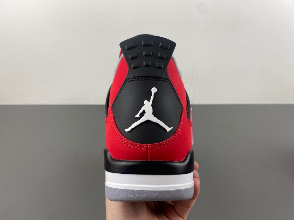 Jordan Retro 4 "Toro Bravo"