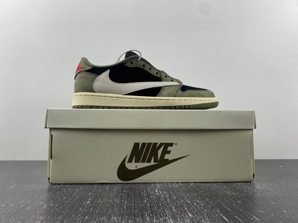 Travis Scott x Air Jordan 1 Low