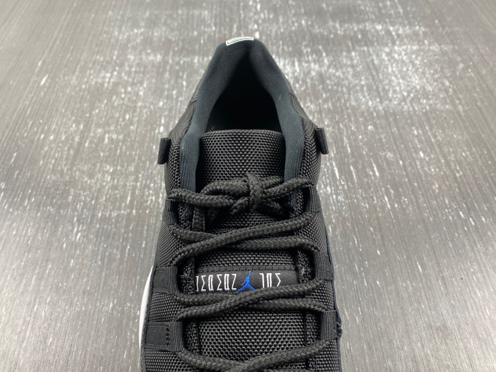 Air Jordan 11 Low
