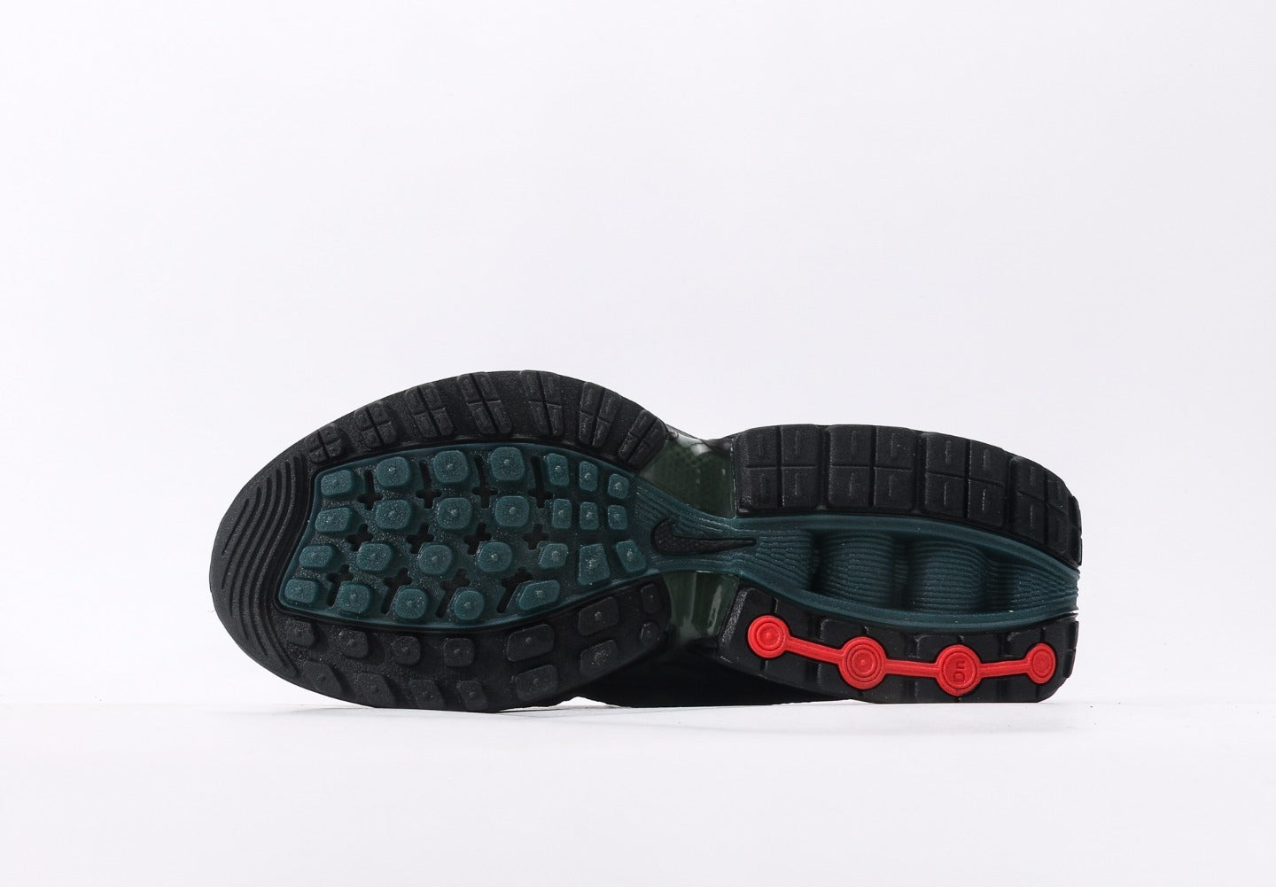 Nike Air Max DN x Supreme