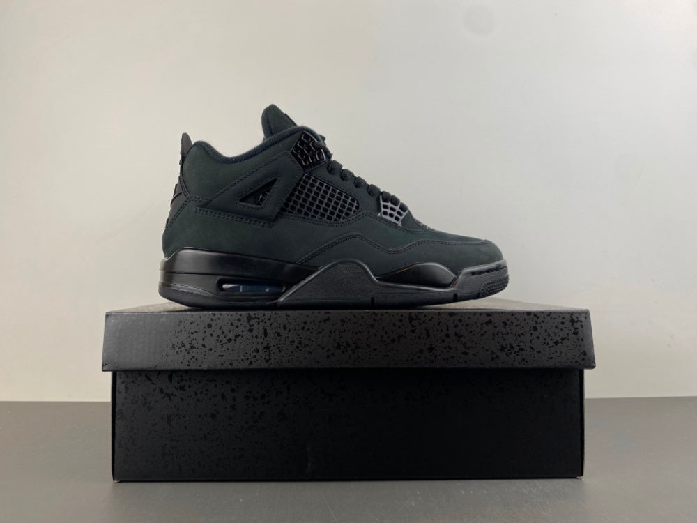Jordan Retro 4 "Black Cat"