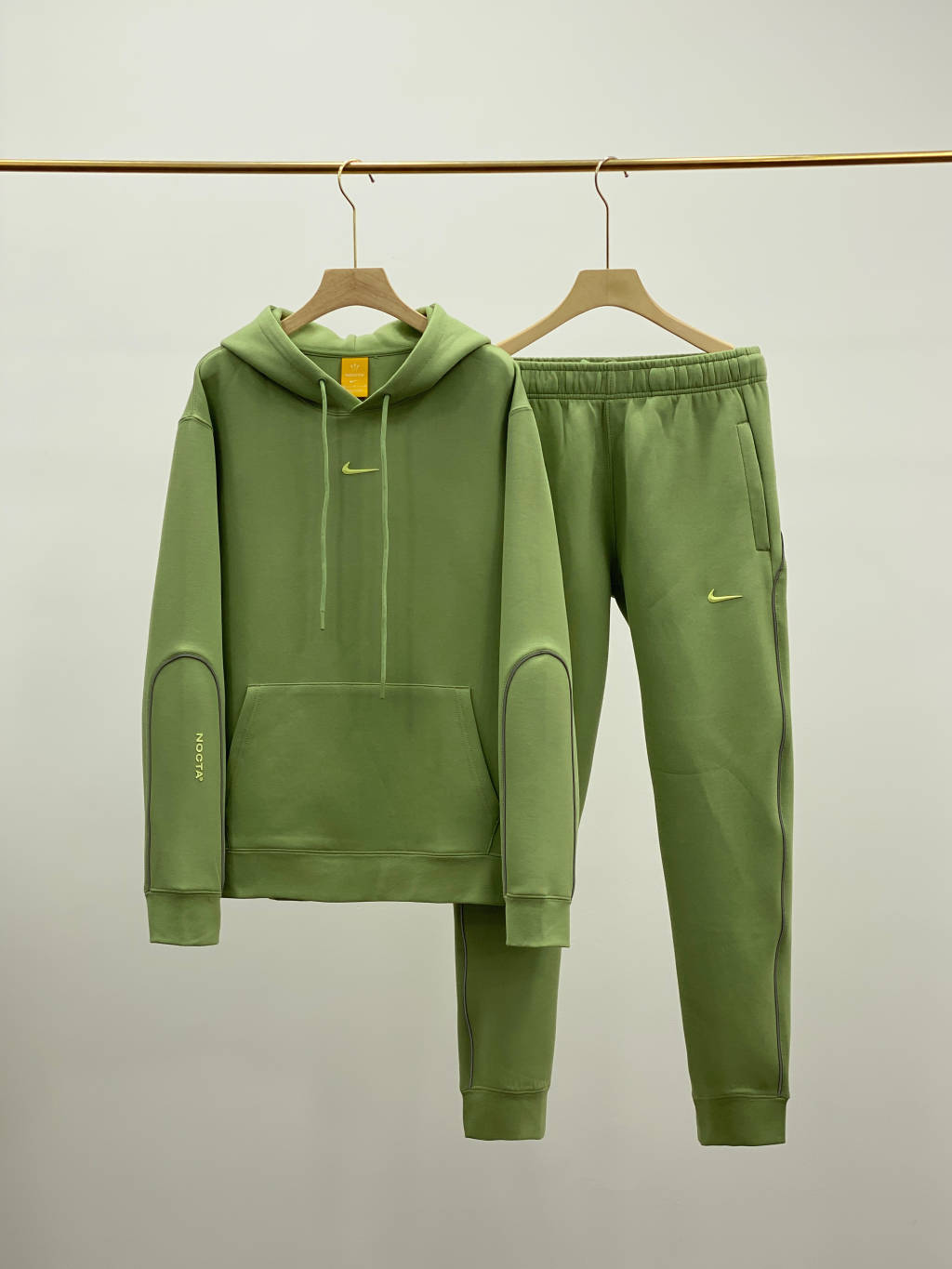 Conjunto Nike x Nocta A.W.R - Colores
