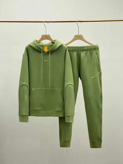 Conjunto Nike x Nocta A.W.R - Colores