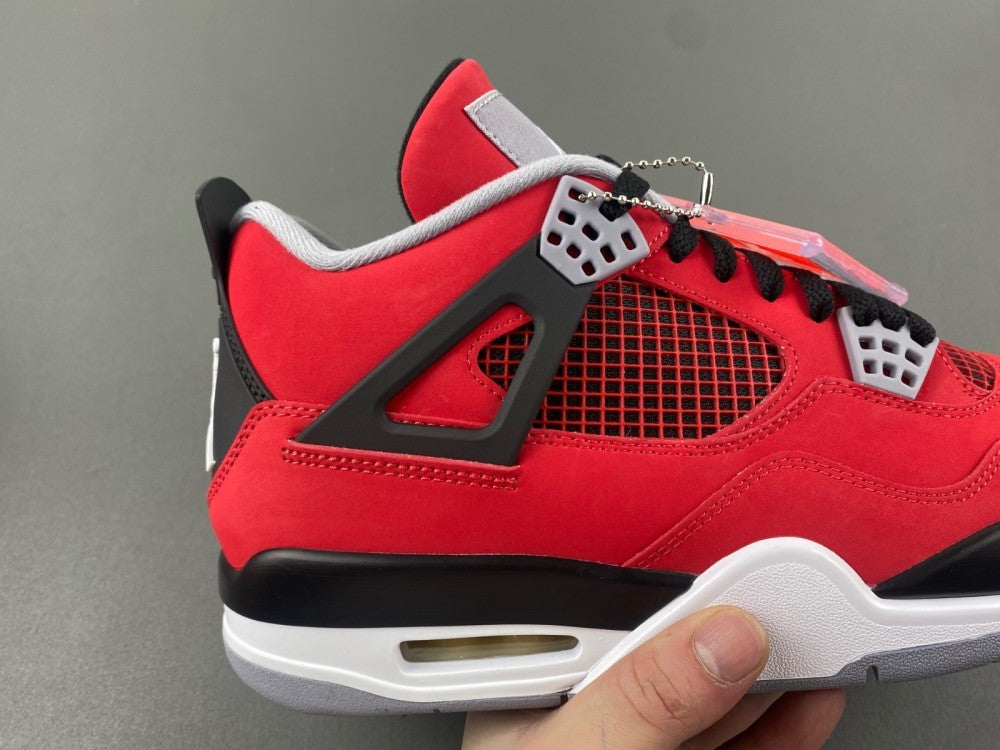 Jordan Retro 4 "Toro Bravo"