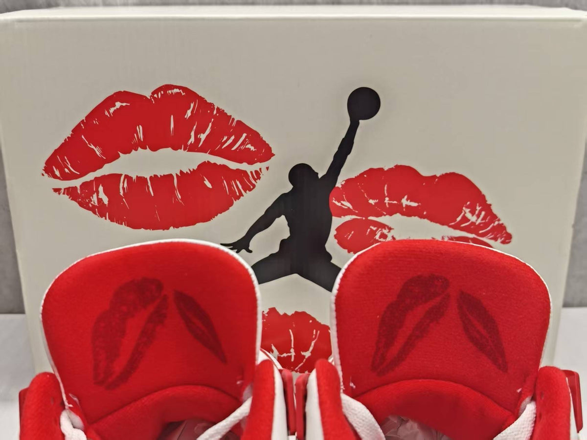 Jordan Retro 4 "Kiss"