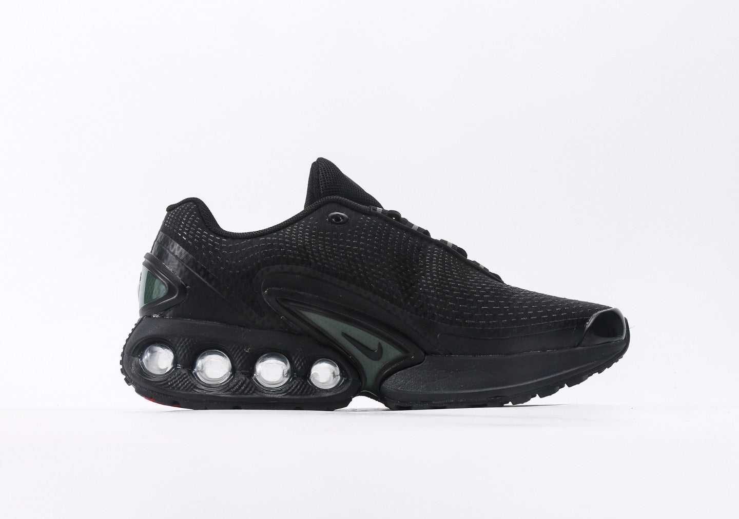 Nike Air Max DN x Supreme