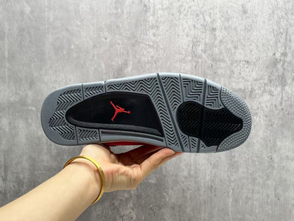 Jordan Retro 4 "Bred"