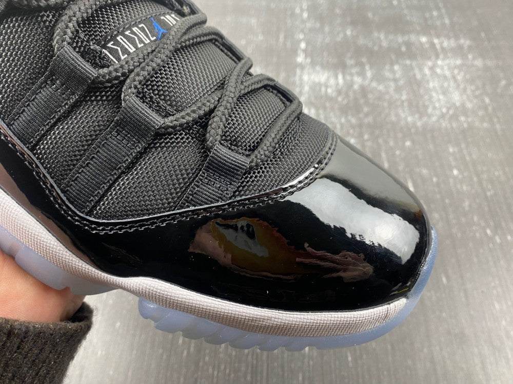 Air Jordan 11 Low