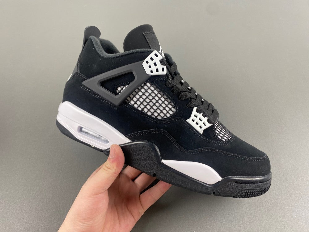 Jordan Retro 4 "White Thunder"