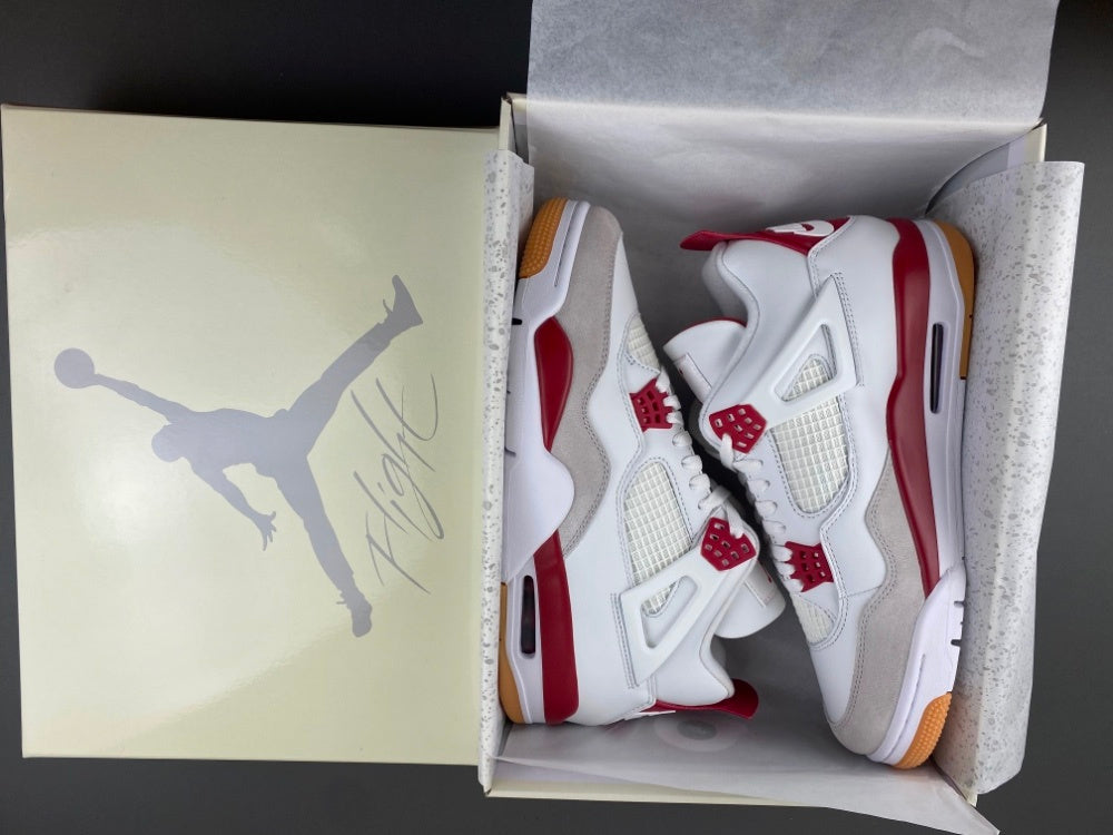 Jordan Retro 4 SB "Varsity Red"