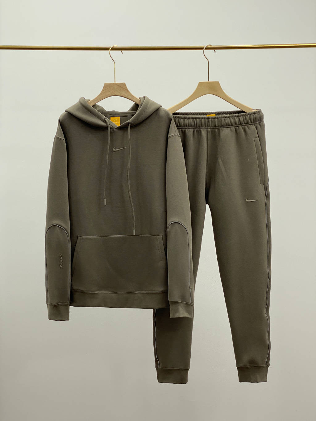 Conjunto Nike x Nocta A.W.R - Colores