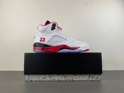 Air Jordan Retro 5 "Fire Red Black Tongue"