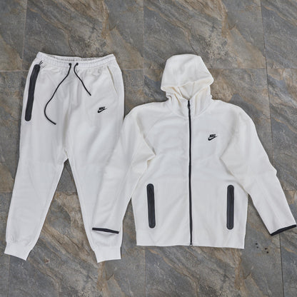 Conjunto Nike Tech - Colores