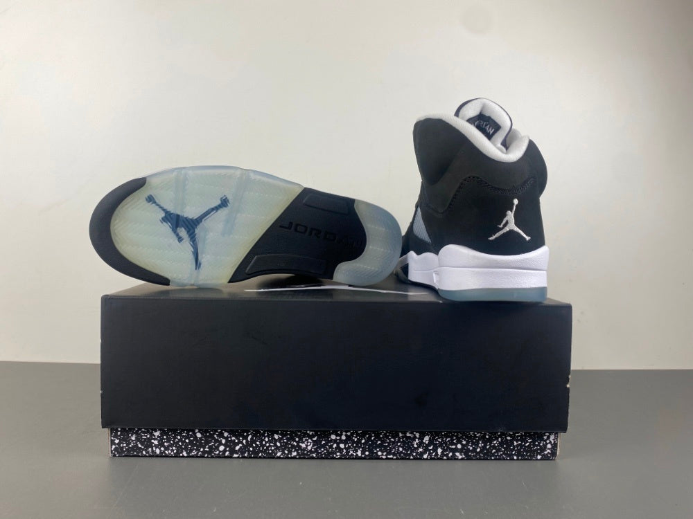 Air Jordan Retro 5 "Oreo"