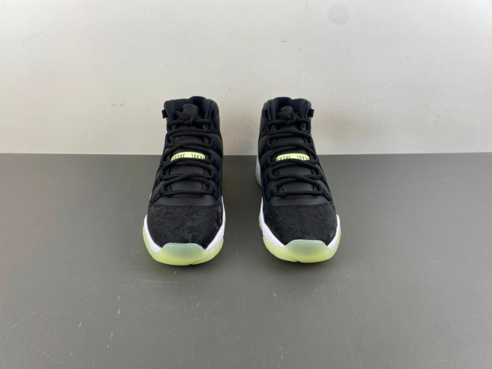 Air Jordan Retro 11 "Grand Finale"