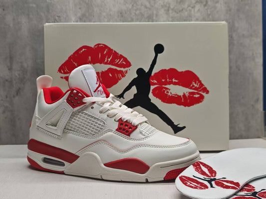 Jordan Retro 4 "Kiss"