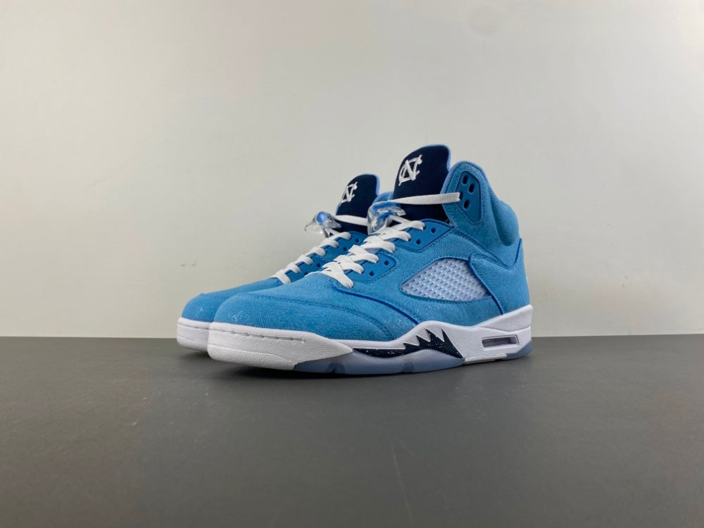 Air Jordan Retro 5 "North Carolina"
