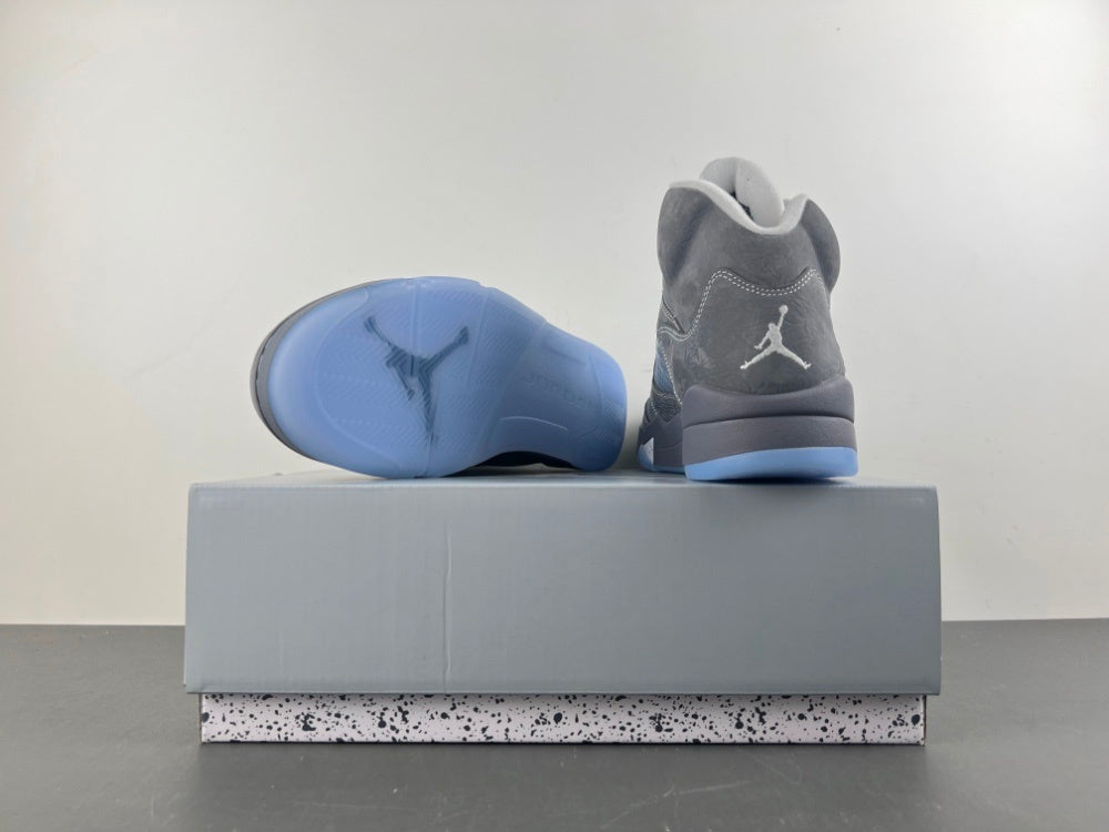Air Jordan Retro 5 "Wolf Grey"