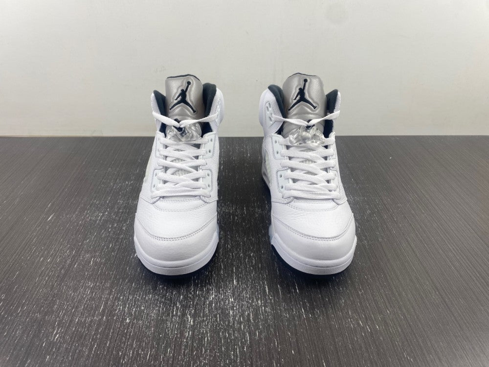 Air Jordan Retro 5