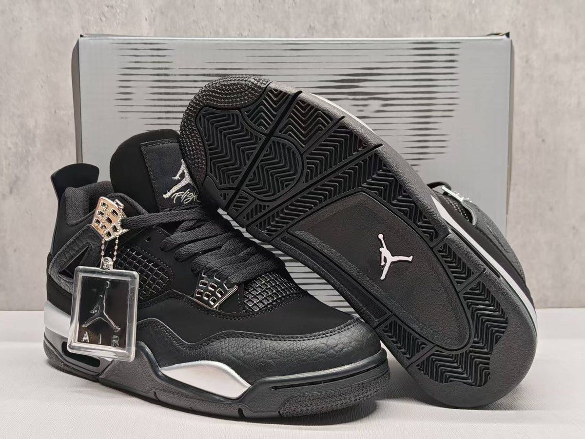 Nike Air Jordan Retro 4