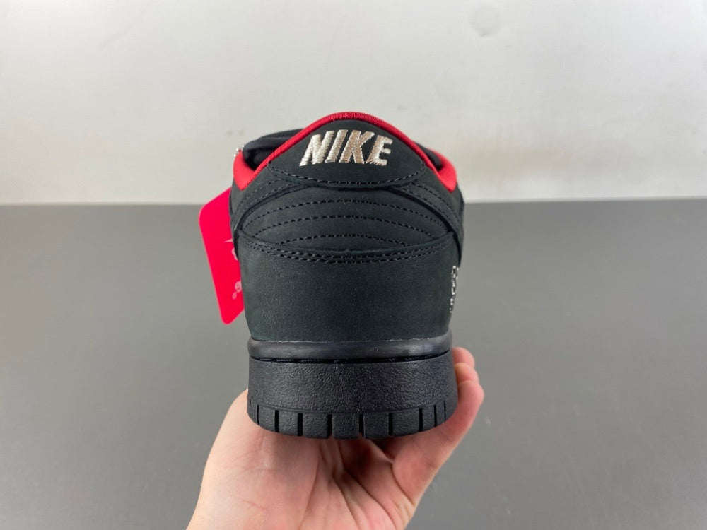 Nike Dunk Low SB x Supreme