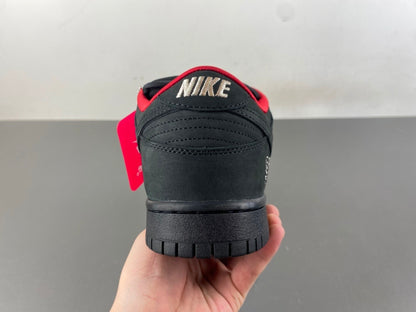 Nike Dunk Low SB x Supreme
